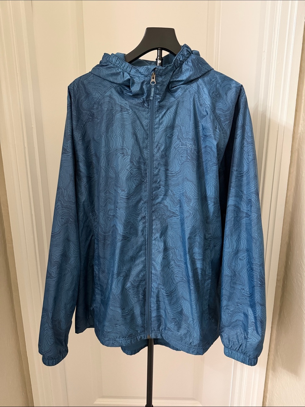 L.L. Bean Light Blue Mesh-Lined Hooded Rain Jacket